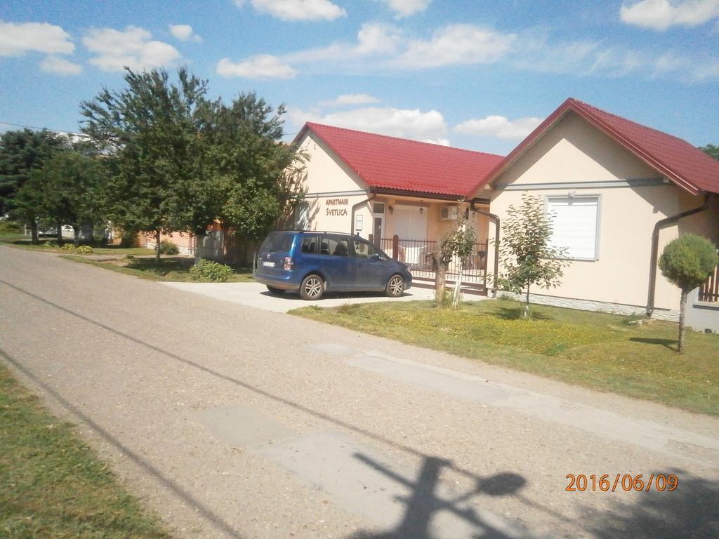Apartments Svetlica Backi Petrovac Exterior foto