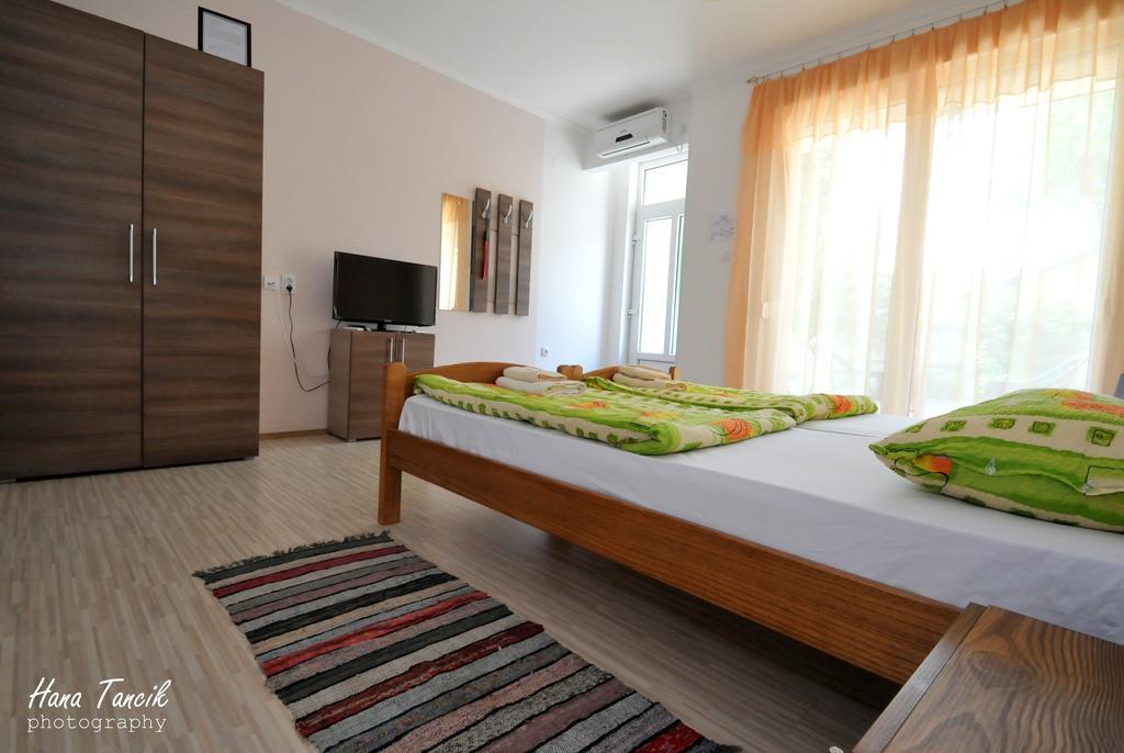 Apartments Svetlica Backi Petrovac Exterior foto